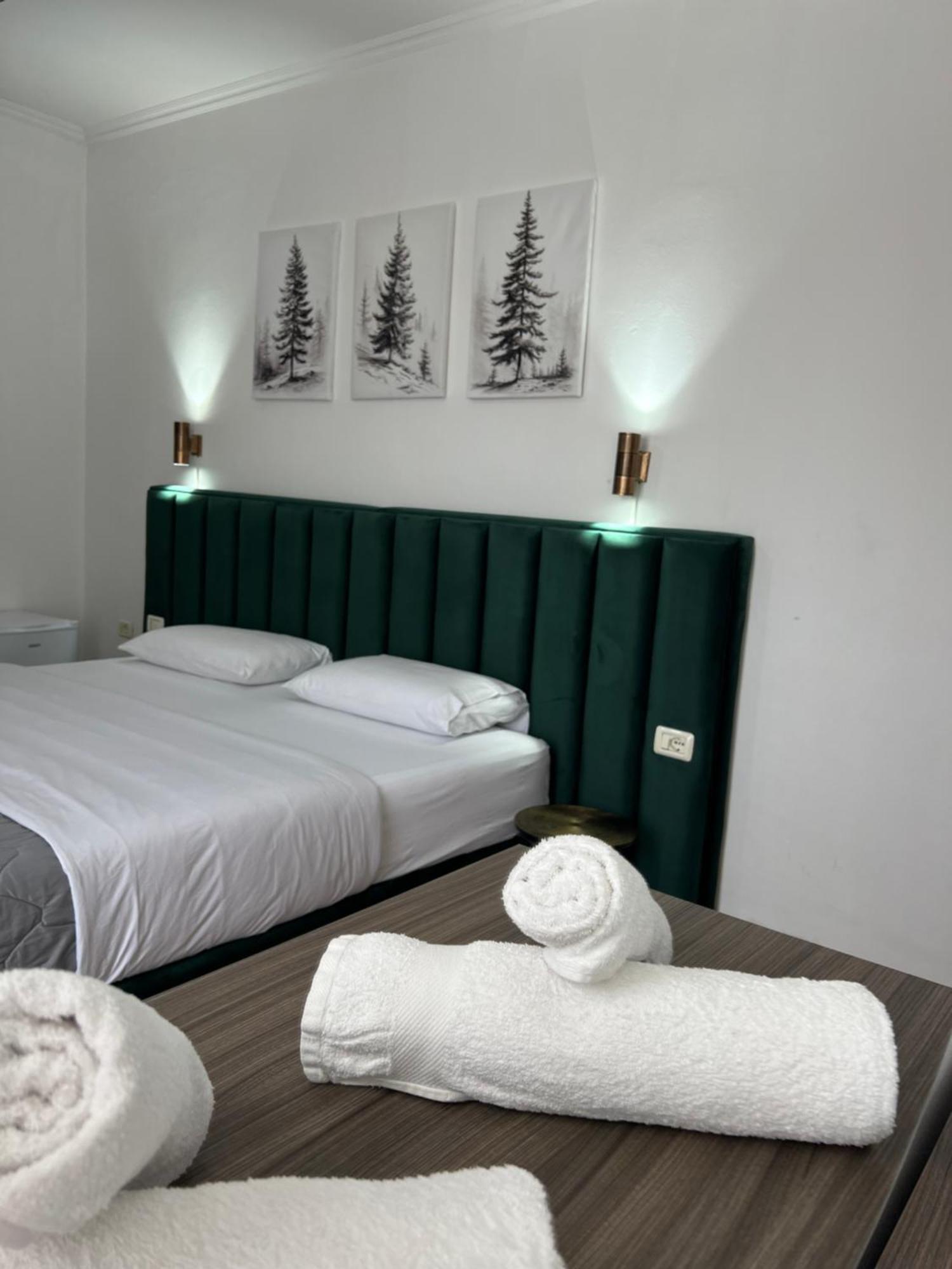 Hotel Floga Шкодер Экстерьер фото
