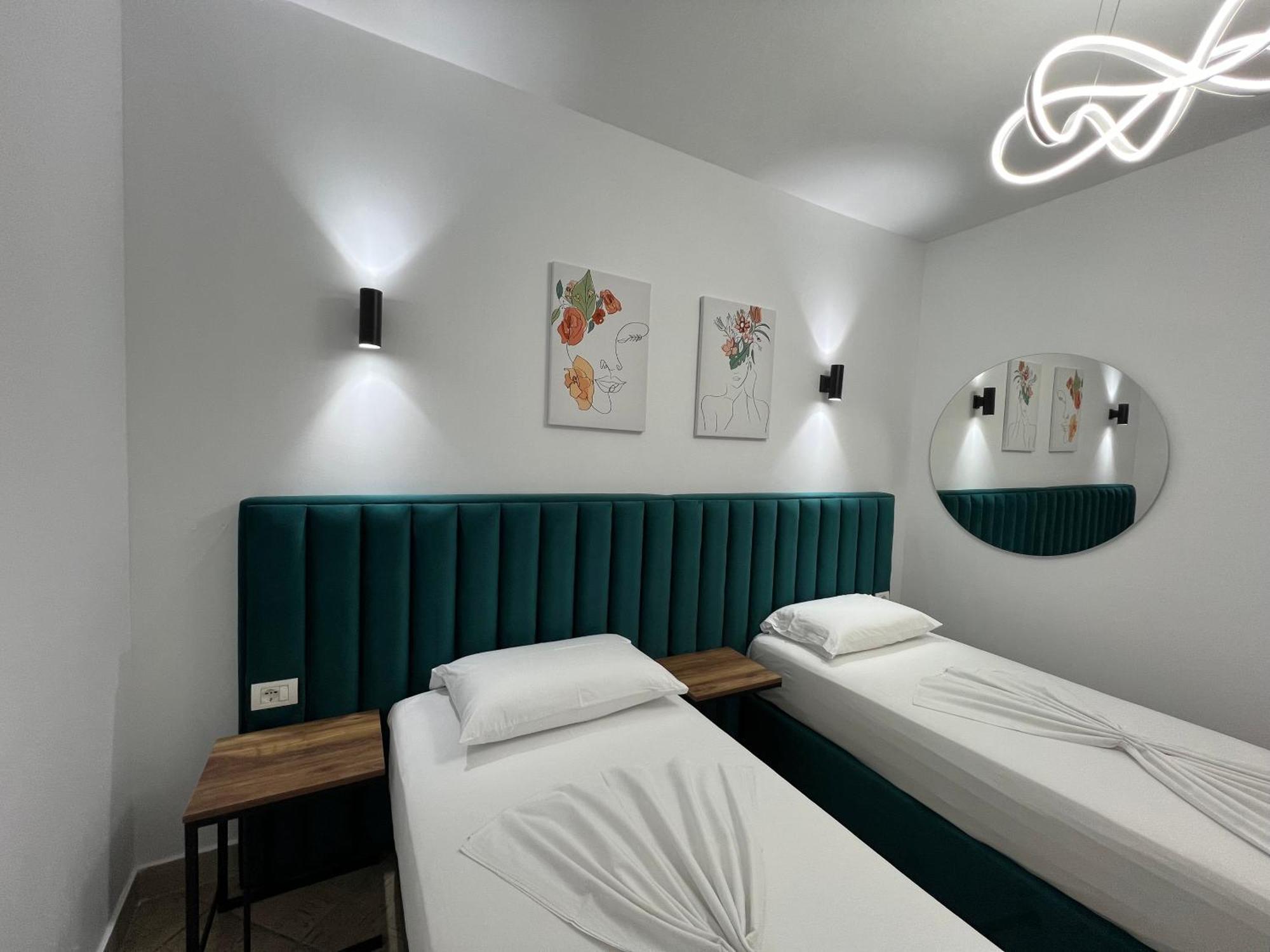 Hotel Floga Шкодер Экстерьер фото