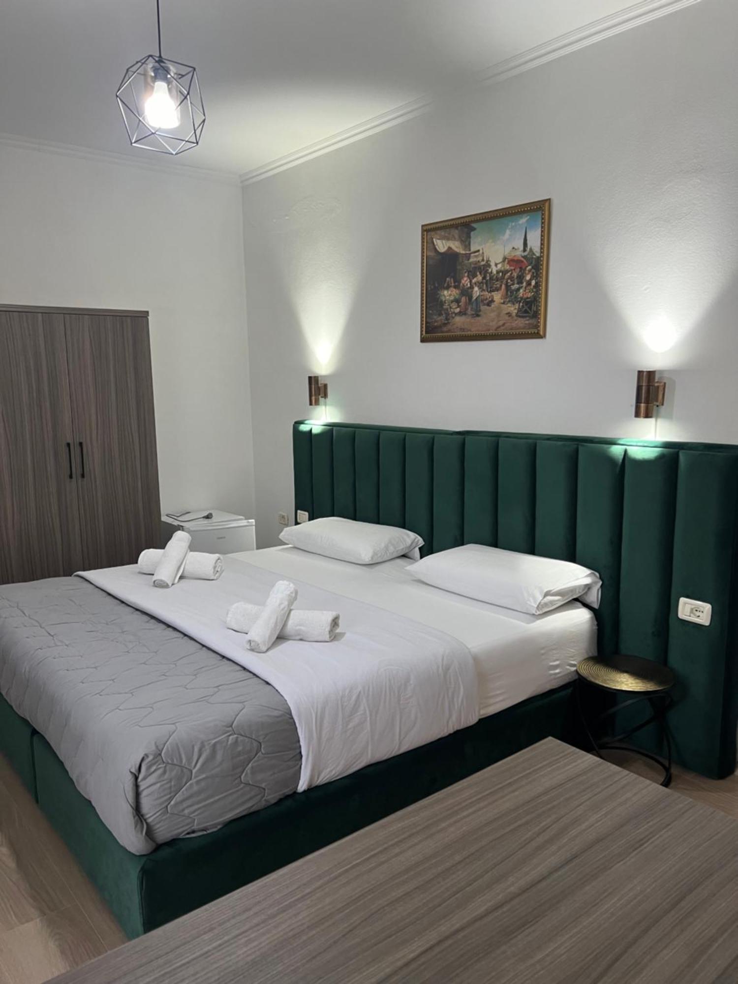 Hotel Floga Шкодер Экстерьер фото