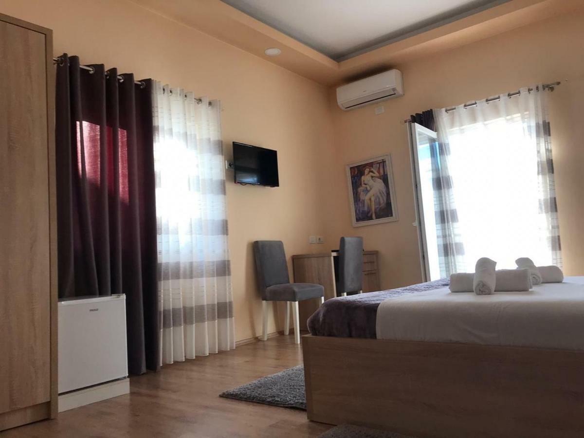Hotel Floga Шкодер Экстерьер фото